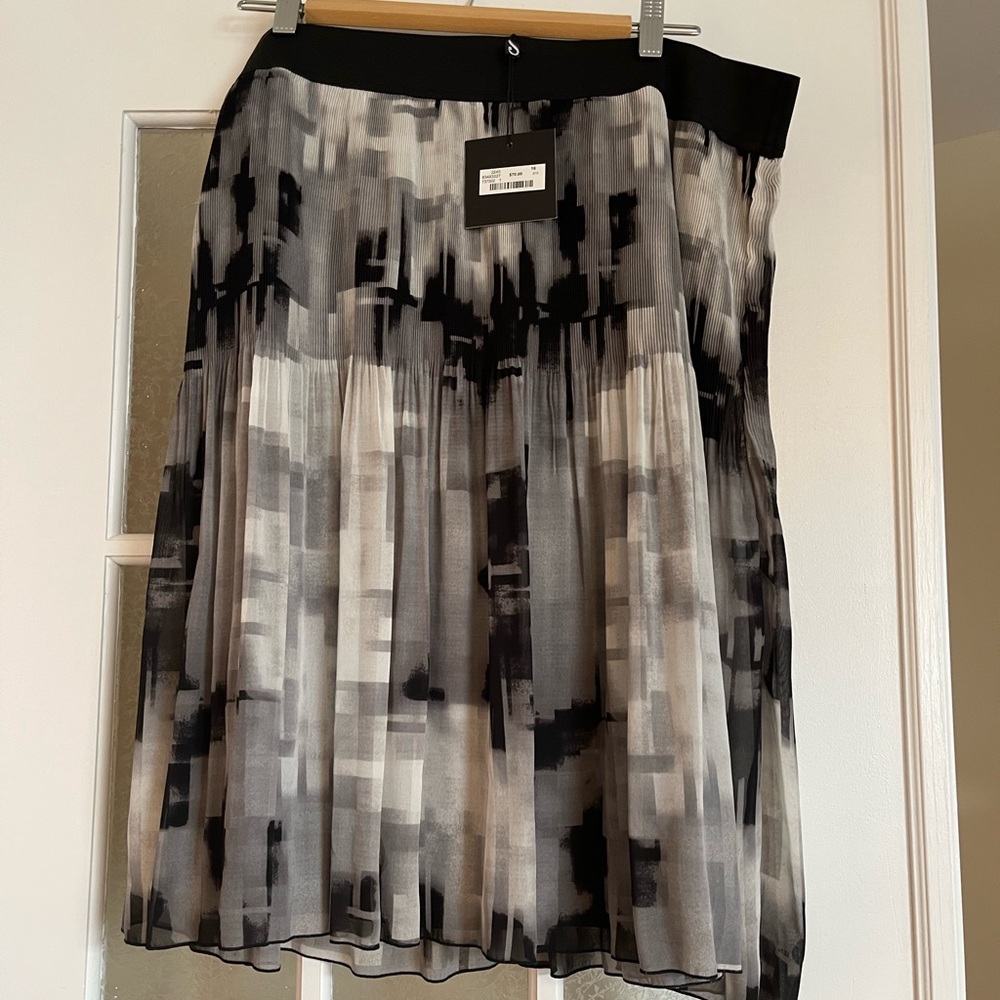 Michael Studio - Pleated Skirt NWT